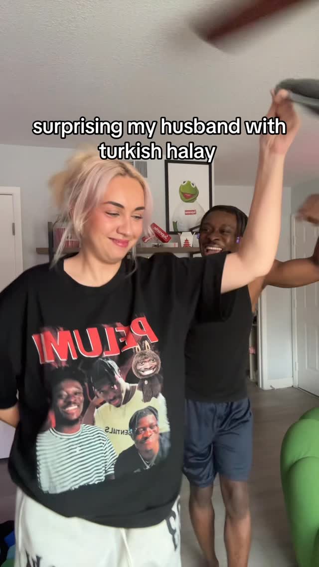 pelumi can vibe to anything 🤣 . . @snurlaxx_ @realpelmx . . Check out our YouTube Channel: NurandPel…