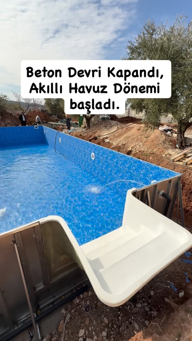 Beton devri kapandı, Akıllı Havuz dönemi başladı… #havuzyapımı #prefabrikhavuz #yüzmehavuzu #liner #…