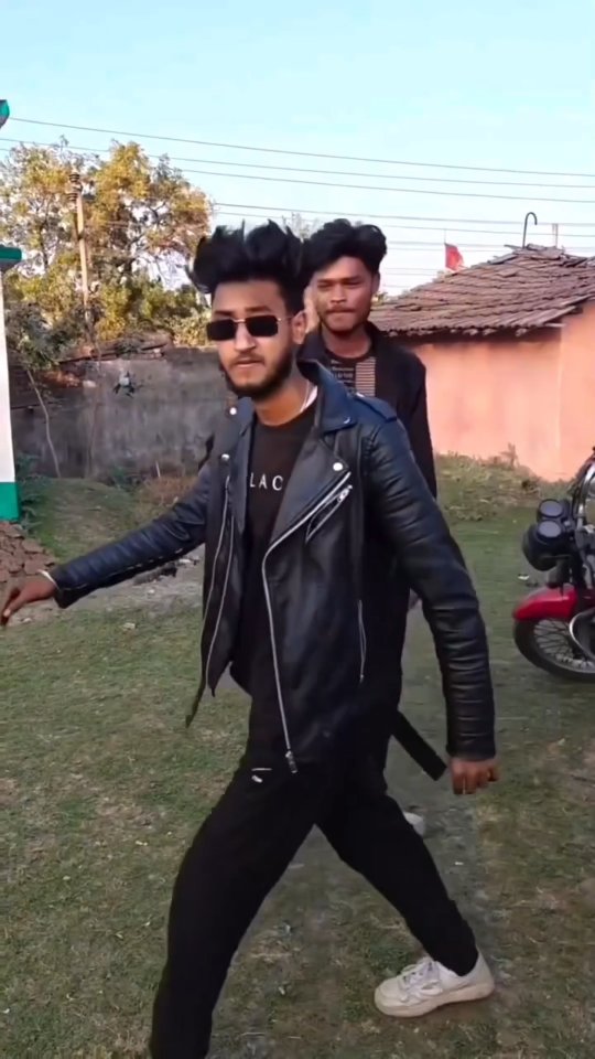 गरीब को खाना 20K view Follow 🙏 ❤️🙏@aaryankelvin #aaryankhan 🫂☺️🙏