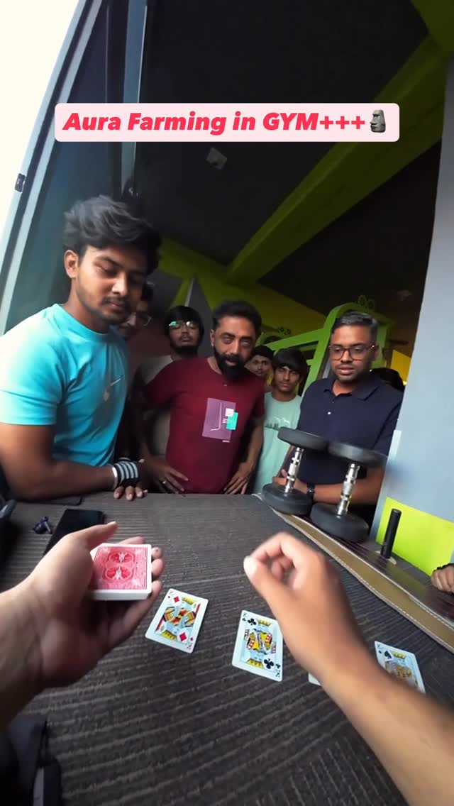 The OG trick🗿 . . Iska tutorial already dala hua hai to mangna nai😂 . #streetmagic #magic #rajkot #t…