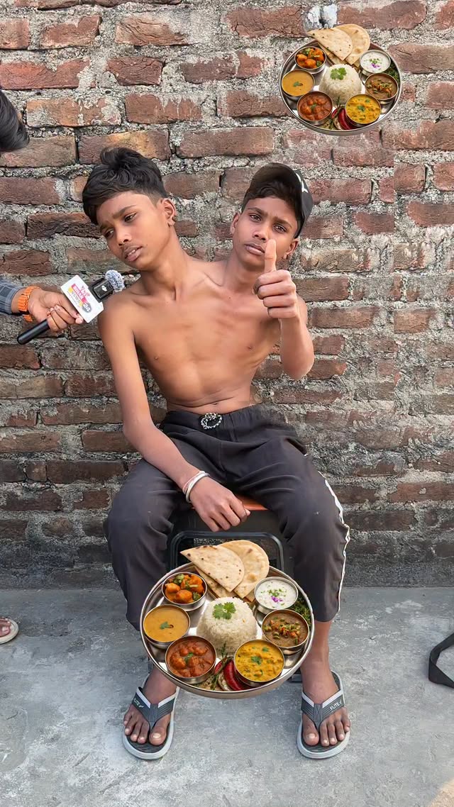दो सर है कैसे खाते हैं 😱 #ladka #Ajooba #viralreelsシ #viral #khana #bhajan
