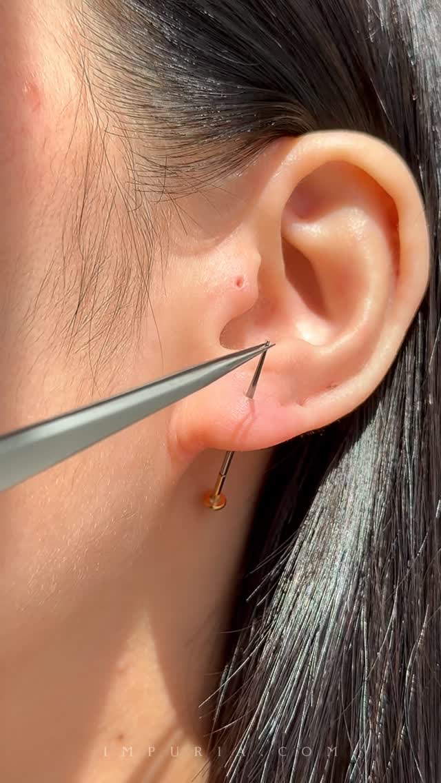 Building a minimalist ear stack with some of our best pieces ✨ Have trouble building your ear stack …