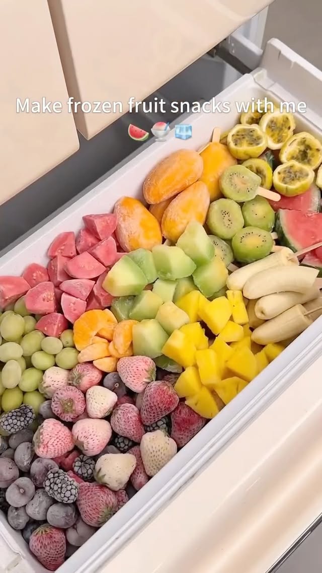 Eat frozen fruit with me. 🍉🍧🧊 #asmr #satisfying #food #fruit #reels