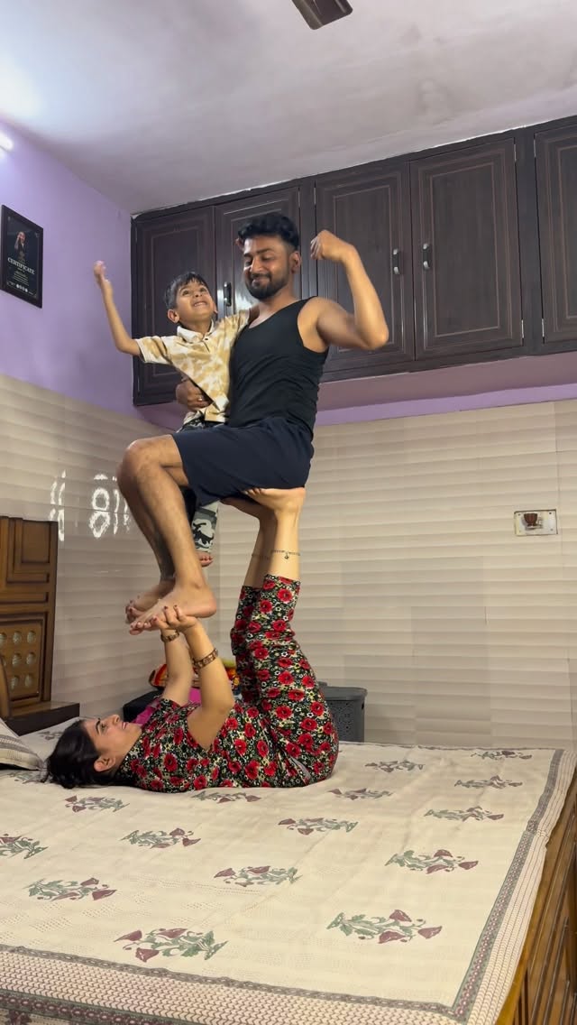 हरियाणा की लड़की ने सीखा शादी के बाद एक्रो योगा क्या सच में सीखने के उम्र नहीं होती ❤️😍