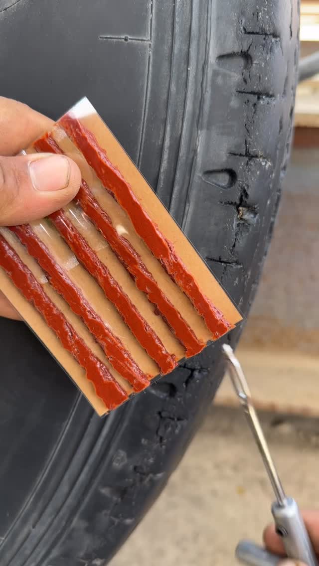 Heavy Truck Tubeless Tyre Puncture Repair #tyre #mechanic #repair #truck #shorvideo