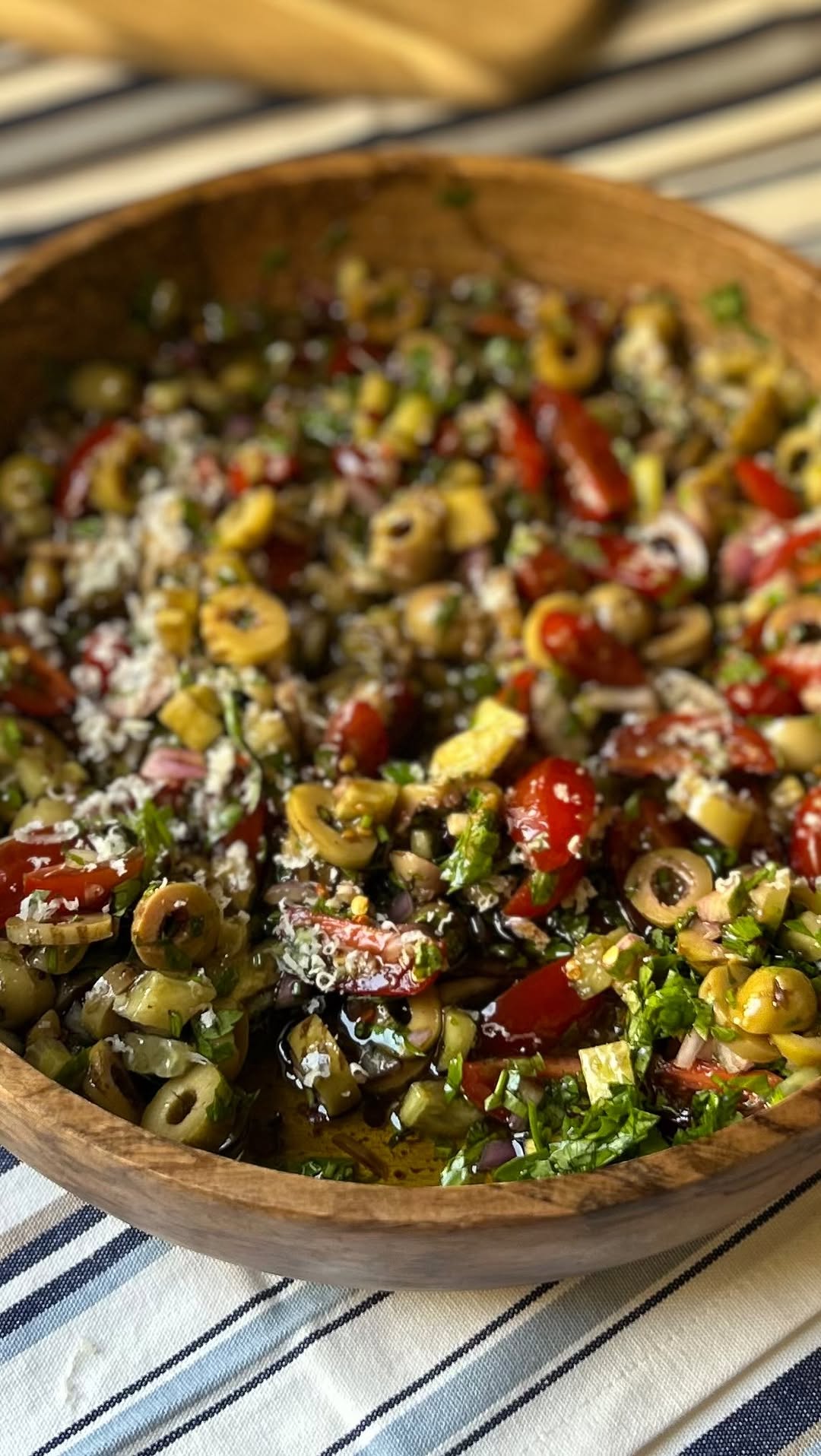 This appetizer and a fresh baguette is perfect to share with friends all summer long. Ingredients: O…
