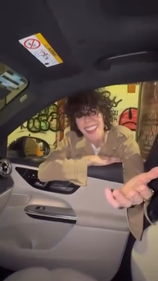 serenading the drivers of Mexico City 🤍