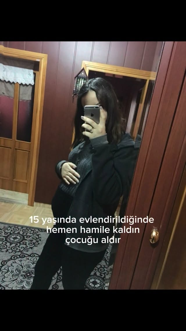 İyi ki geldin annecim beni hayatta tutan tek şey sensin senin varlığın prenses kızım 🥹💖