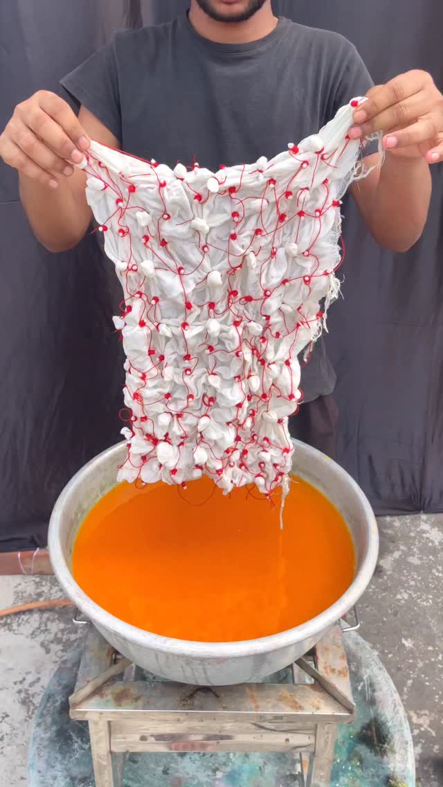 Multicolour dye