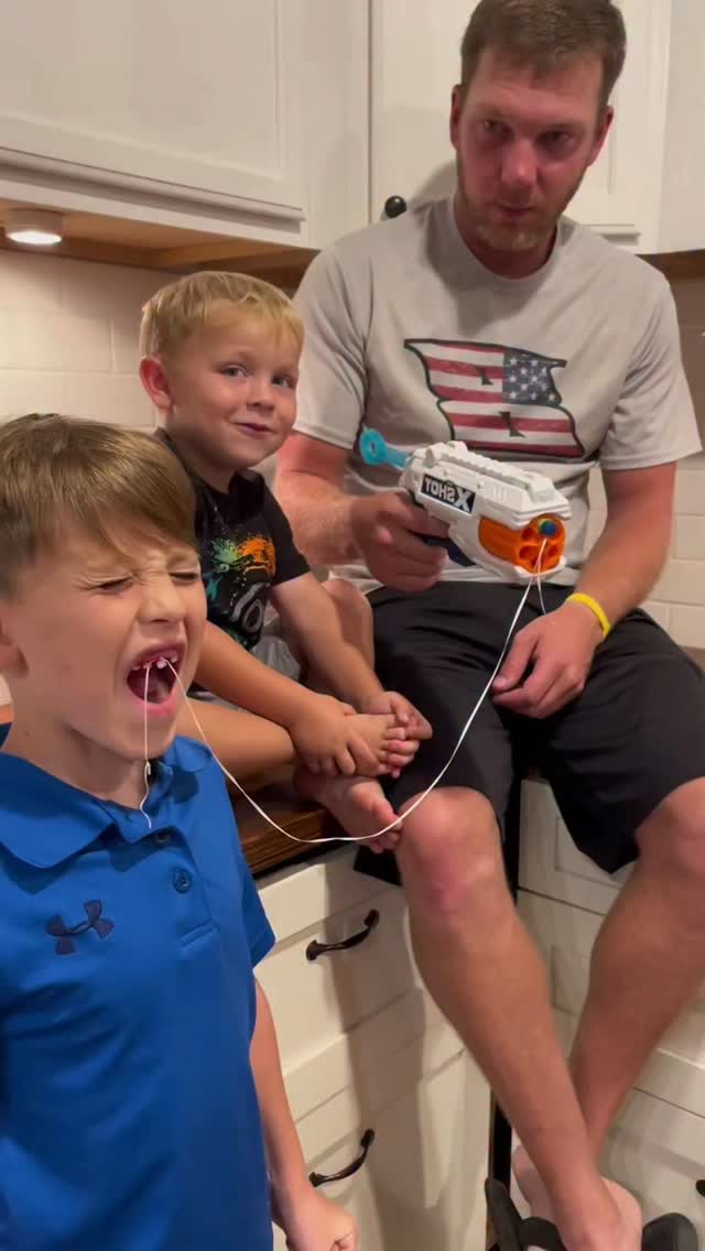 These are so cute!! Who remembers the string tied to the door to pull a tooth?? I know I do!! 🙋🏽‍♀️🤣…