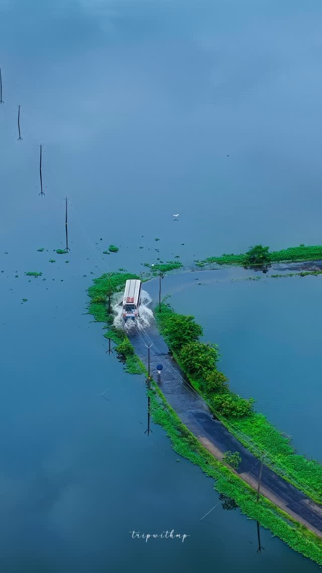 Floating roads of Kerala ❣️ Shot with @djiglobal Air 3S This is Veliyanad Village of Alappuzha durin…