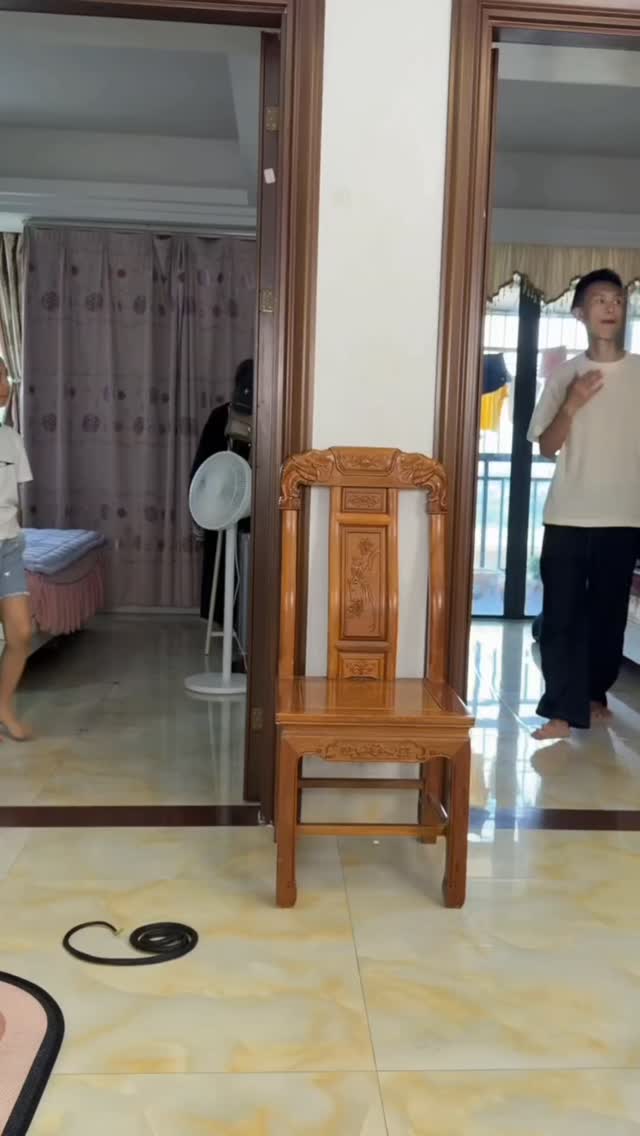 After mocking my daughter for being timid, I was actually startled myself