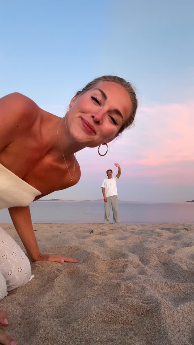 I ATE CHRISTIAN!!!🤣🍽️ Wait for it!!! #relatable #couple #funny #beach