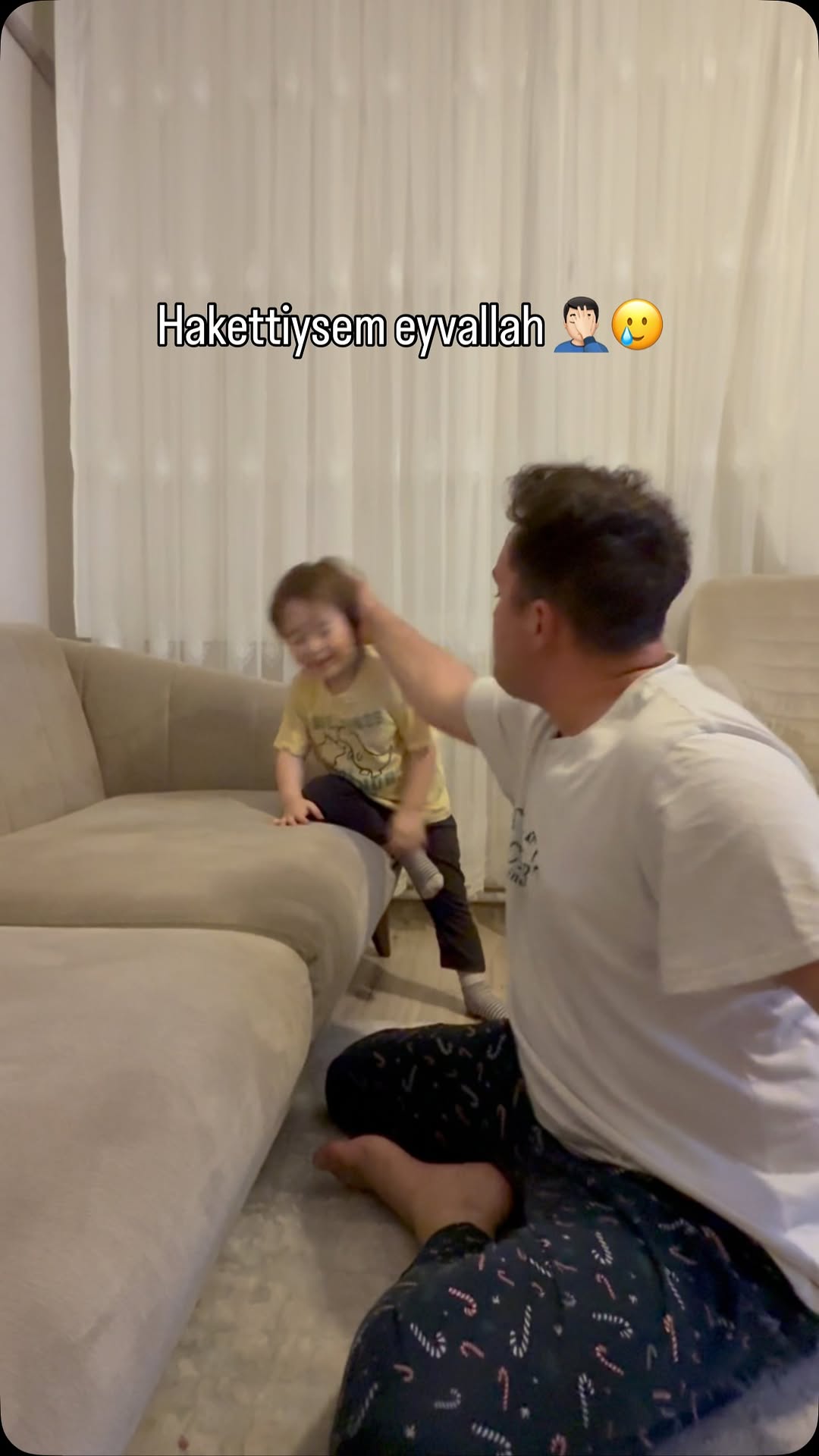 1 saat boğuştuktan sonra benim ilk şaplağımda bana yaptığı duygu sömürüsü 🤦🏻‍♂️ 🥲 Sizce Bulitto mu h…