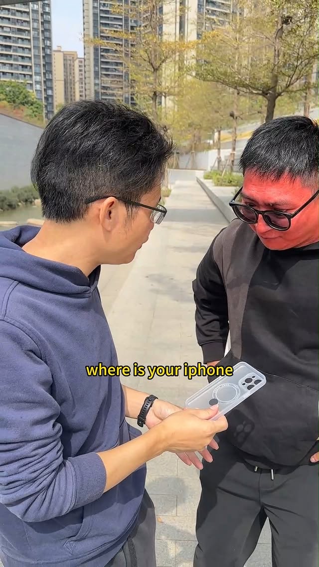 where is your iPhone ?😯😢#mechanicalkeyboard #mechanicalkeyboards #keyboard #customkeyboard #pastelke…