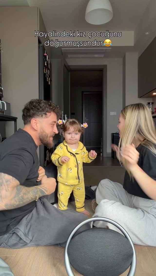 Family & Kids pin