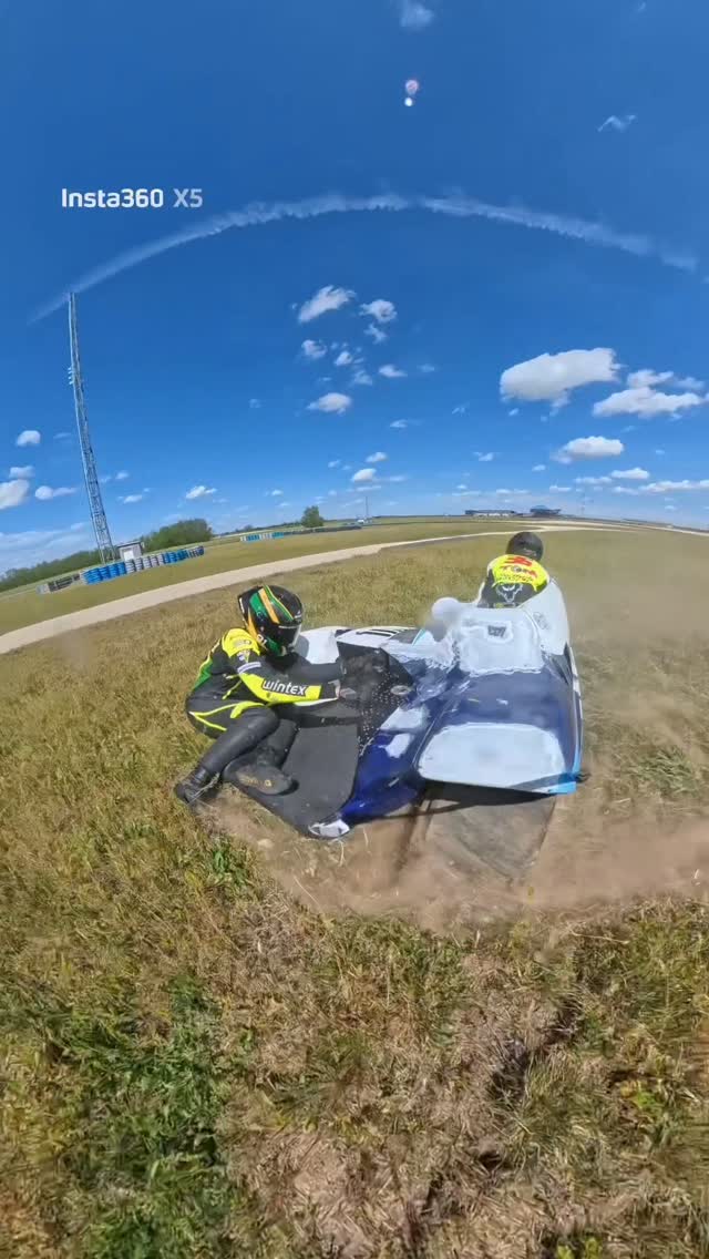 Typical start of the week with @edertom36 and the @eder_racing Team.😅 You won't get fast by not push…