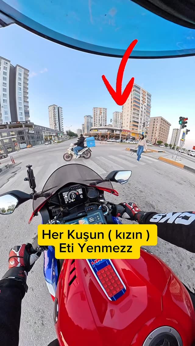 Arkadaş biraz fazla Gergin #keşfetedüş #virals #cbr1000rrrsp #akım #mahmutatmc