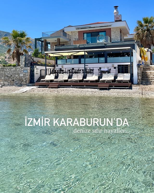 İzmir Karaburun; bakir koyları, taş evleri, dar sokakları ve yasemin kokuları ile keşfedilmeyi bekli…