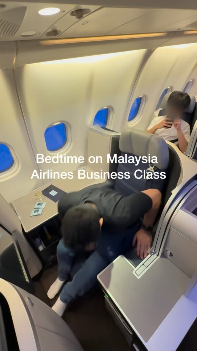 Bedtime on the Malaysian “Throne Seat” … I had the pleasure of flying Malaysia Airlines Business Cla…